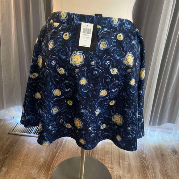 Hot topic NWT size 4 (26W) Starry Night O-Ring Zipper Skirt Plus Size - Picture 4 of 6